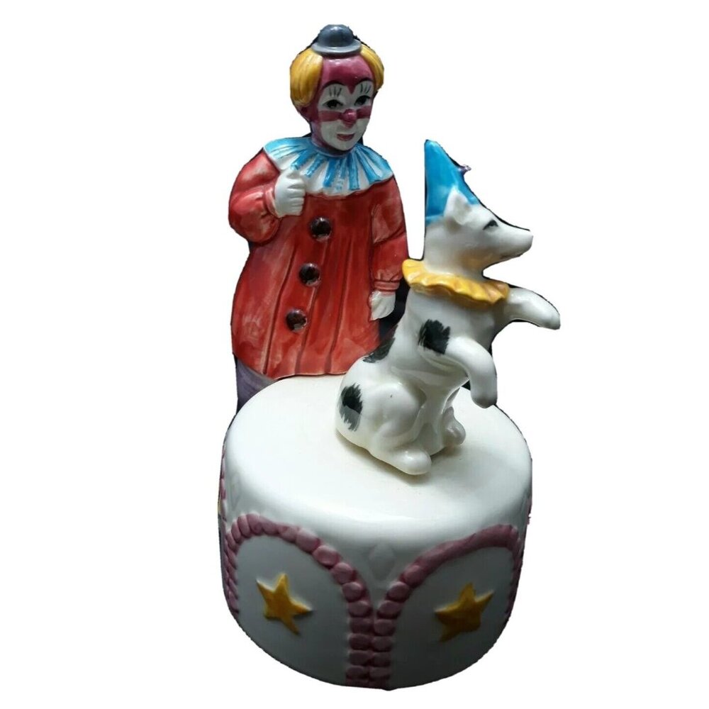 Quon Quon "Circus" Music box Made in Japan Porcelain Clown 1982